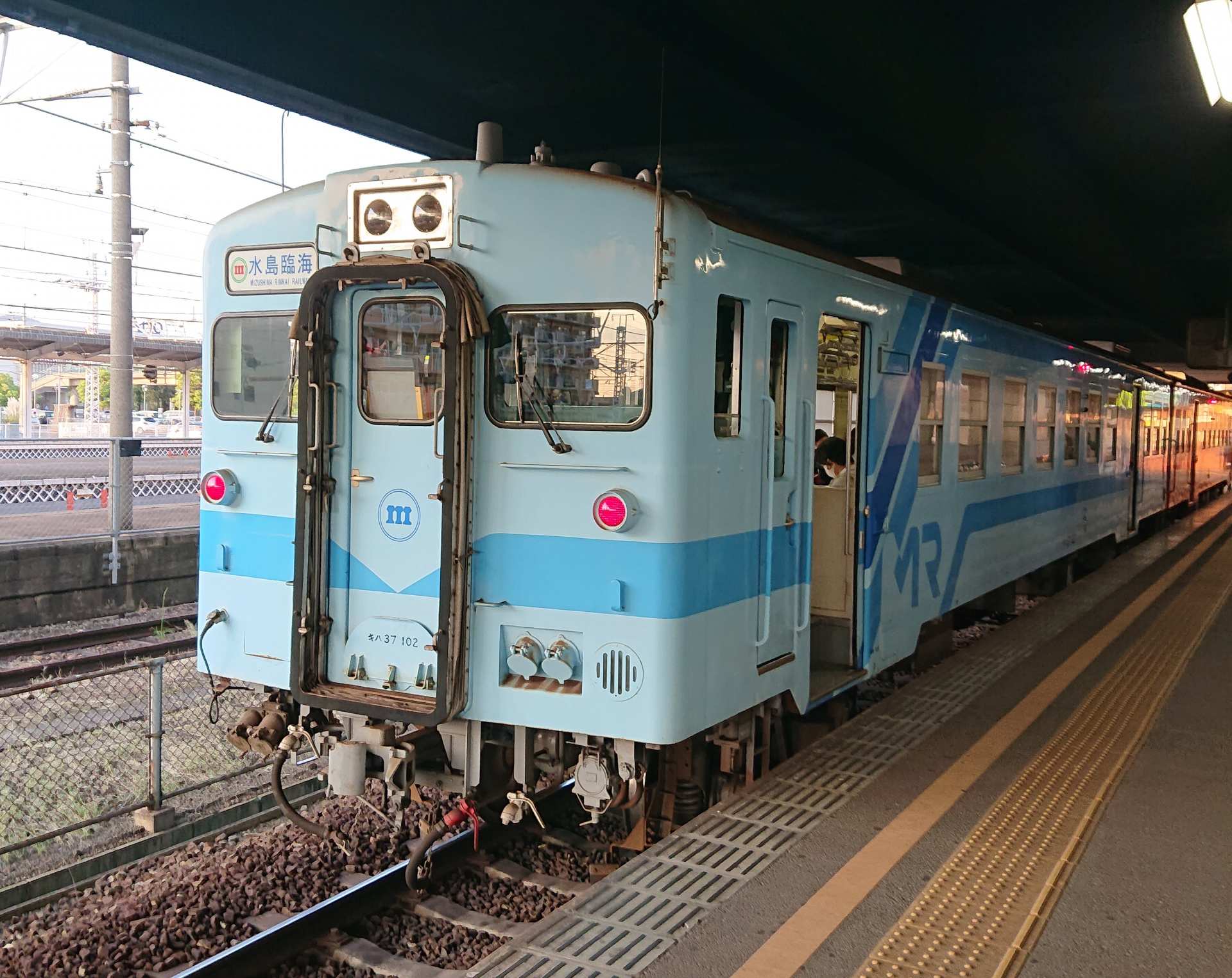 747202111232100160.jpg